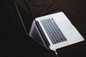 How to Extend Your Laptop’s Battery Life: 10 Proven Tips